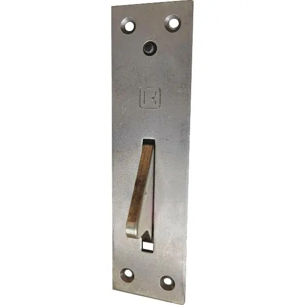 KOMAS okenní záskočka, deska 111x31 mm ocel pozinkovaná stříbrná Aktuální